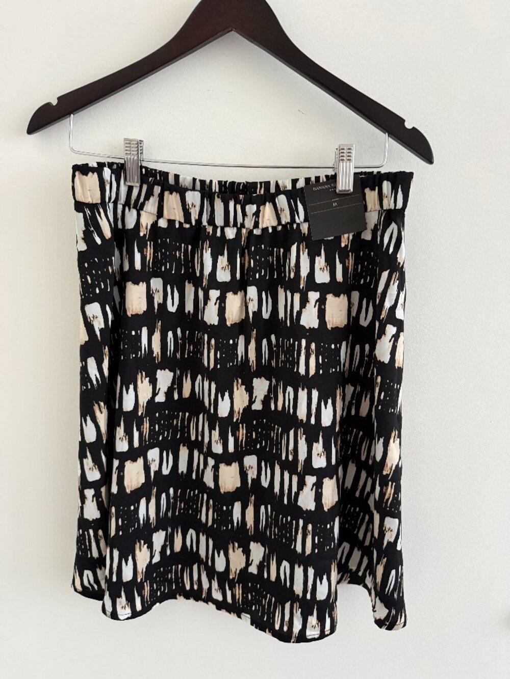 Banana Republic Factory Pull-On A-Line Skirt — Black Brushstroke Print — M — NWT